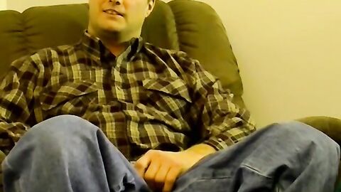 Mature guy blows his friend and makes him shoot a load
