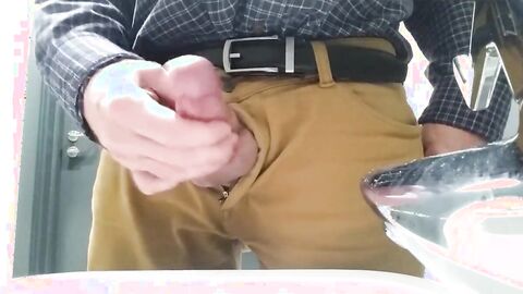 Daddy's Creamy Handjob Adventure