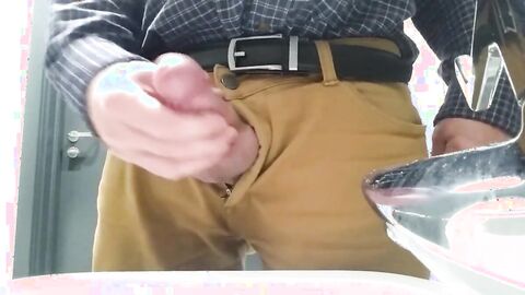 Daddy's Creamy Handjob Adventure
