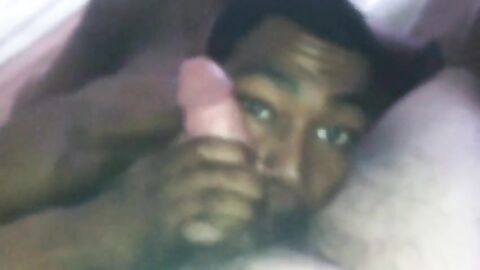 Black Guy Sucks Off a White Hunk