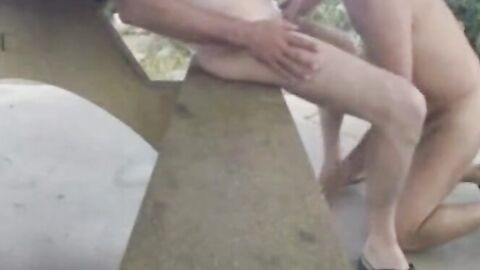 Maduros en el Sofa: Sexo Gay Casero