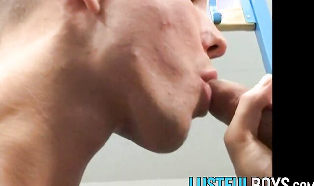 Soccer player Joshua Cartier worships a big throbbing cock in the changing room