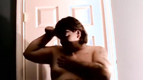Inked amateur with chubby body jerks himself off and cums