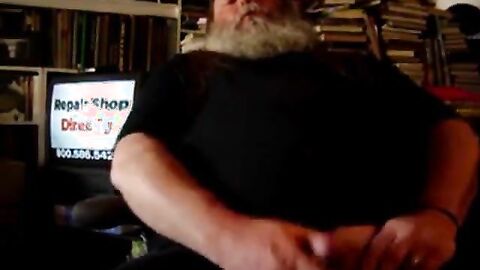 Daddy Bear Jerks Off Solo