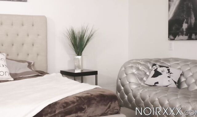 Caucasian Wesley Woods rims my juicy ass before drilling it hard