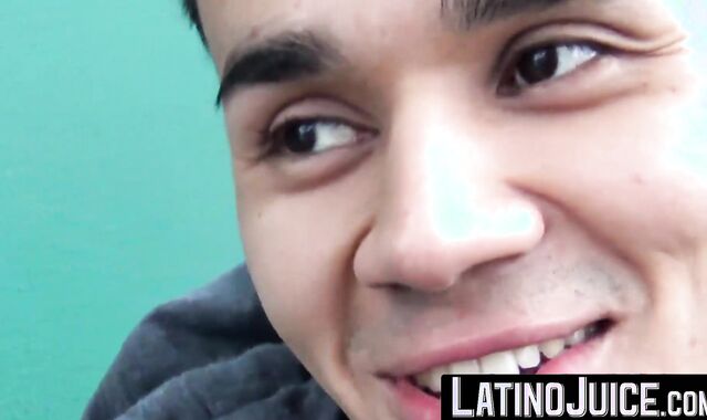 LatinoJuice.com - Nicolas & Jonny - I could not help but scream hard from Nicolas ext