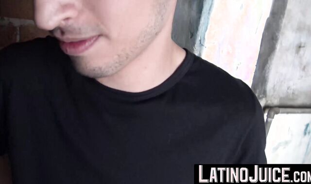 LatinoJuice.com - Ross - Slender gay Ross stuffed his mouth with an enormous cock for