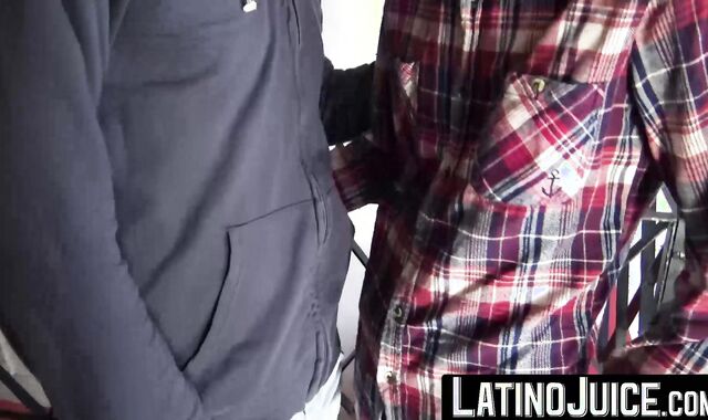 LatinoJuice.com - Dave & Nicolas & Francis - Latino Nicolas and Francis showered with
