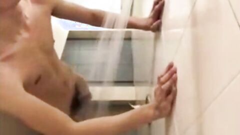 Twink Shower Fun