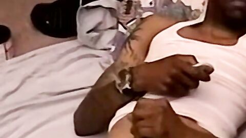 Young black amateur barebacks fat mature man with his BBC