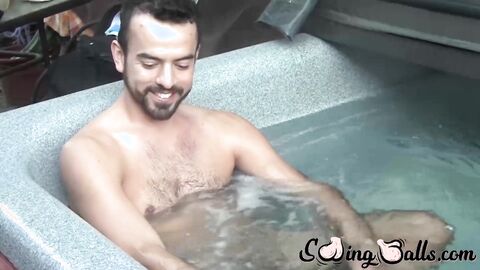 Handsome Sheldon Broadway strokes his thick dick after jacuzzi