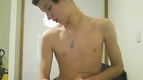 Smooth Twink Webcam Masturbation