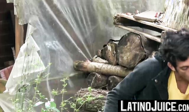 LatinoJuice.com - Good looking Nicolas satisfies Dunos horny cravings by penetrating