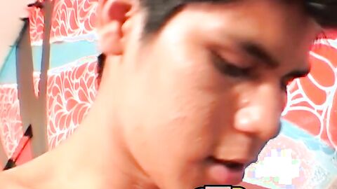 Young Latino twinks bareback after drawing some graffiti