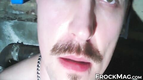 Handsome Sir Leo Rush wanks and strokes his throbbing cock in his solo session