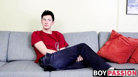 Cute twinkie jerks off after open minded interview