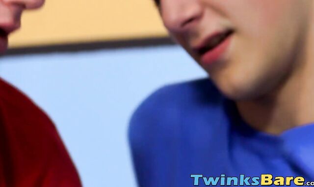 Twinky performs oral sex before hot bareback sex session
