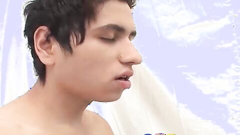 Bareback twink lovers Juan Carlos and Samuel fucking hard
