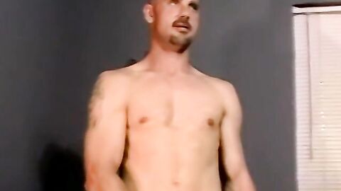 Bald hunky amateur masturbates and cums on mature gays face