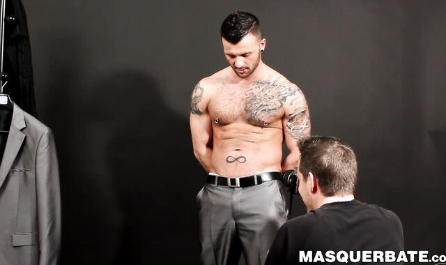 Inked and pierced athlete cums after being deepthroated