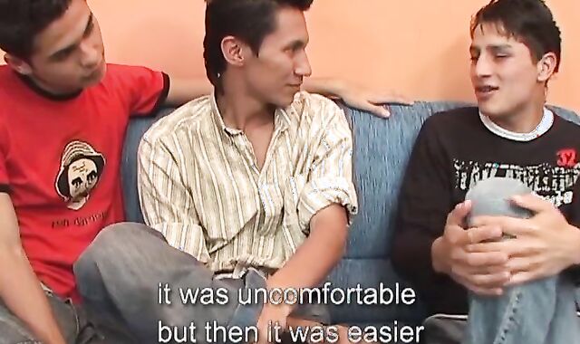 Homo Leandro fucks his bottom bitches Miguel and Sebastian