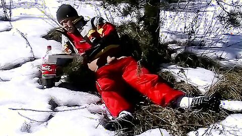Uncut cock stroking and chainsmokin in the snow by lustful Roma