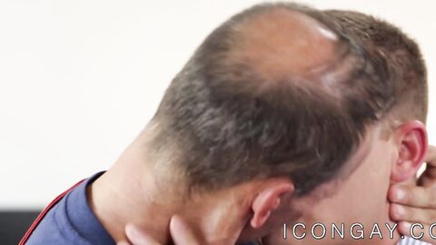 Hunky mature Rodney Steele anally fucks cute Brandon Wilde
