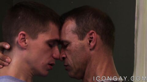 Mature gay Rodney Steele pleases young twink Kory Houston