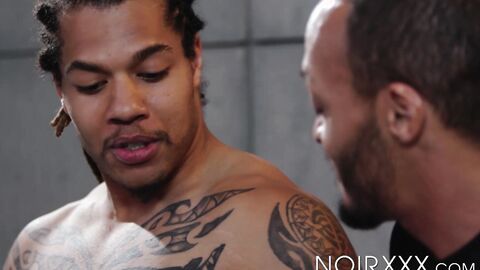 Long haired hottie Floyd Johnson wastes no time in satisfying my bouncy butt