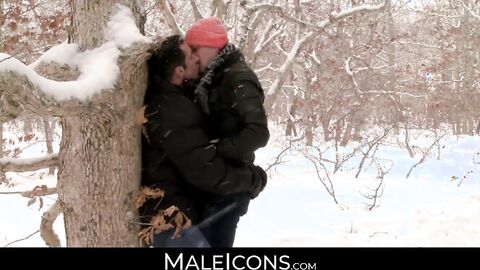 MaleIcons.com - JD Phoenix reveling in the heat with Nick Capra's sexy companionship