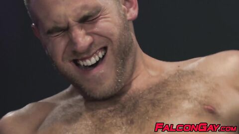 Jocks Woody Fox and Shawn Wolfe anal fuck hardcore