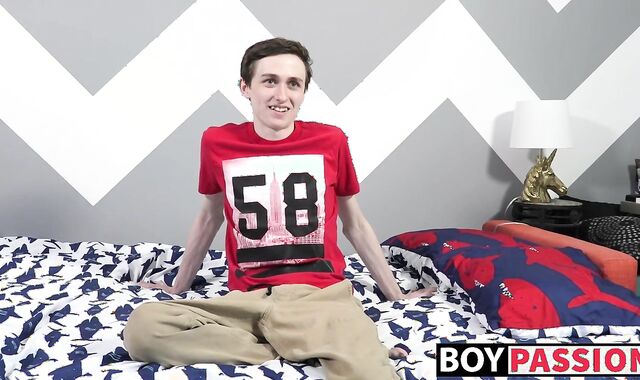 Slim twink Jacob milking his meat pole until burst of jizz