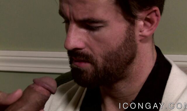 Psychotherapist Rodney Steele seduced straight hunky patient