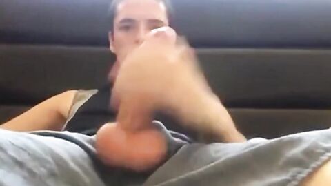 Twink Wanks on Webcam