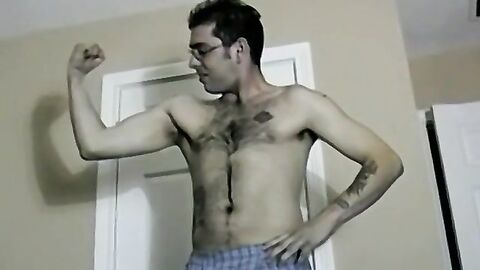 Tattooed amateur with glasses masturbates solo and cums