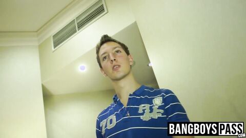Cock hungry escort dude gets his mouth full of warm jizz
