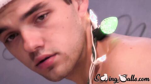 Charming dude Marcus Rivers will make us hard in seconds with his cock wanking skills