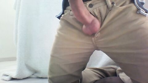 Big Cock Masturbation Leads to Handsfree Cum