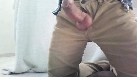 Big Cock Masturbation Leads to Handsfree Cum