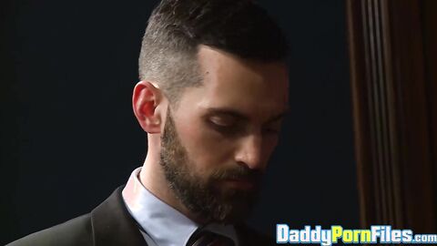 Hot Rich Kelly leads his colleagues in a hot jerking of session before anal fucked