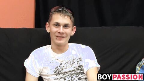 Horny teen Seth stretches his tight ass with big dildo solo