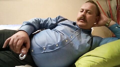 Fat Bear Daddy Amateur Handjob