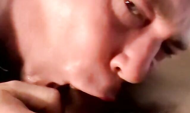 Throbbing cock amateur gets kinky and passionate blowjob