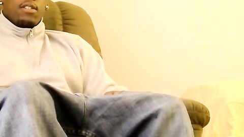 Amateur homos have an interracial cock sucking session