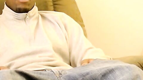 Amateur homos have an interracial cock sucking session