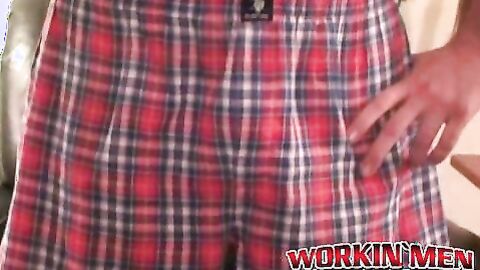 Inked middle aged amateur guy cums on a plate after jerking