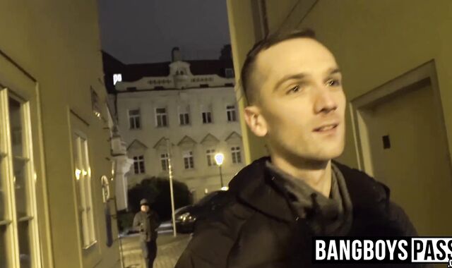 Two gay dudes start sucking cock and fucking in a building