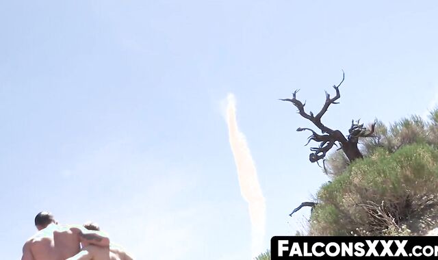 FalconsXXX.com - Gabriel Cross spreads for Ryan, taking his cock deep in raw action