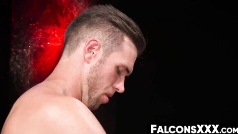 FalconsXXX.com - Blue muscle hunk raw fucks his red friend doggystyle in a wild ride