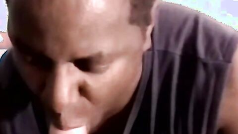 Young homos dick sucked by two mature amateurs